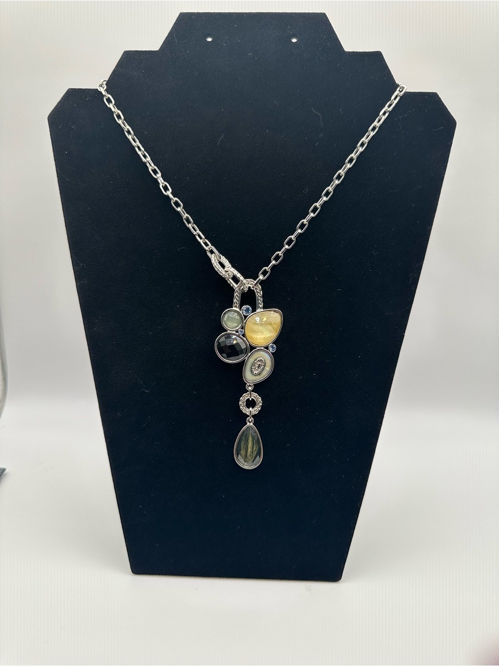 Lia Sophia Silver Tone Cable Chain Teardrop Crystal Charm Pendant Signed
